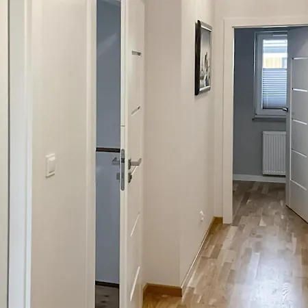 3 Bedroom Beautiful In בית נופש *