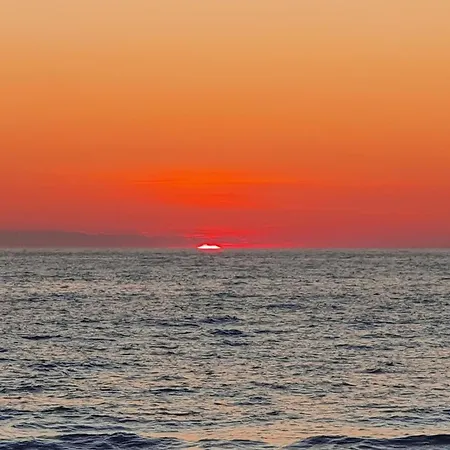 3 Bedroom Beautiful In Dom wakacyjny Gdynia