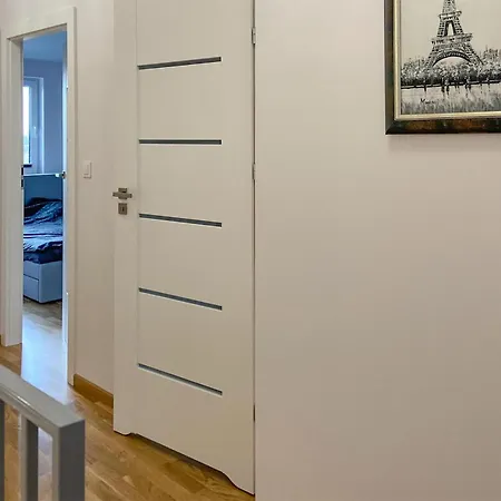 Dom wakacyjny 3 Bedroom Beautiful In *