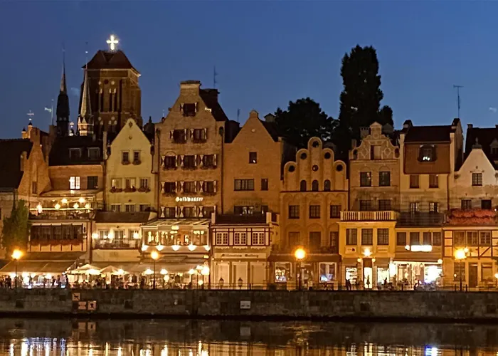 3 Bedroom Beautiful In Semesterbostad Gdynia