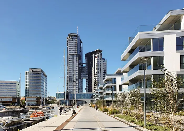 3 Bedroom Beautiful In Semesterbostad